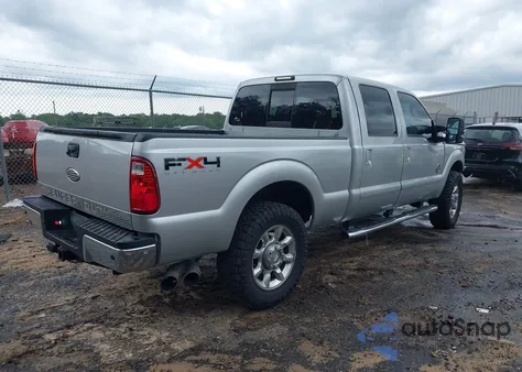 2011 Ford F-250 Lariat z USA, uszkodzony, nr VIN 1FT7W2BT4BEC18741